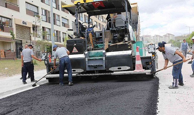 Meram Belediyesi asfaltlama ve altyapı çalışmalarını sürdürüyor