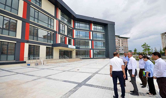 Meram'da 40 derslikli örnek okulun yapımı tamamlandı