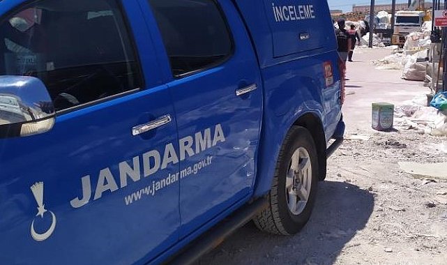 Merdivenden düşen inşaat işçi öldü