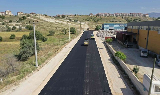 Merkezefendi'de yol çalışmaları aralıksız devam ediyor