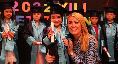 Merkezefendi'ye kazandırılan çocuk bakım evinin ilk minikleri mezun oldu