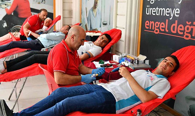 Mersin&#039;de kan bağışına destek