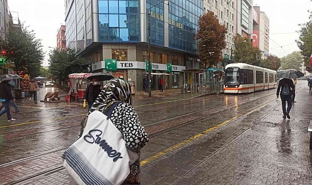 Meteoroloji gök gürültülü sağanak yağış uyarısı yaptı