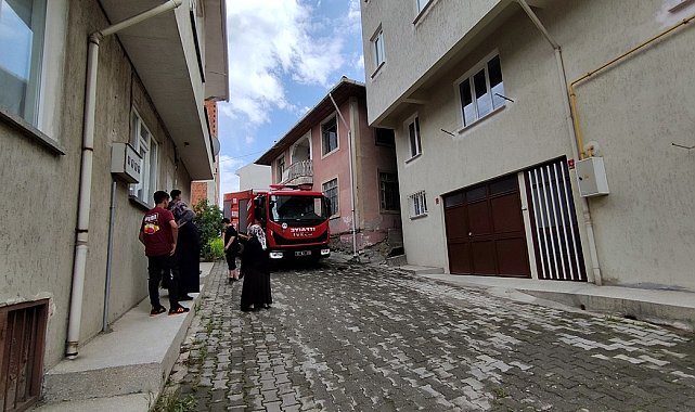 Metruk binada korkutan yangın