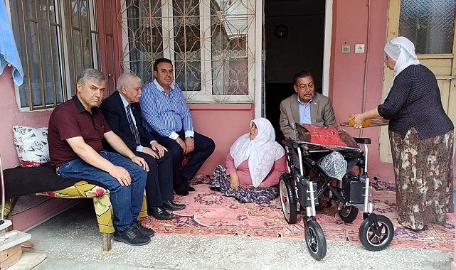 MHP Milletvekili Özyavuz&#039;dan engelli kadına hediye