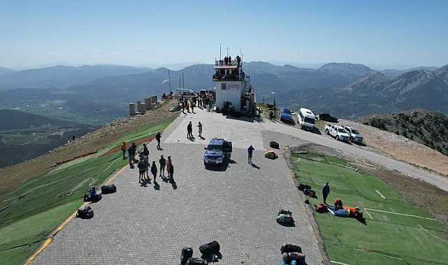 Milli formayı kazanan en hızlı paraşüt pilotları belirlendi