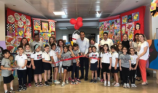 Minik ressamların büyük sergisi