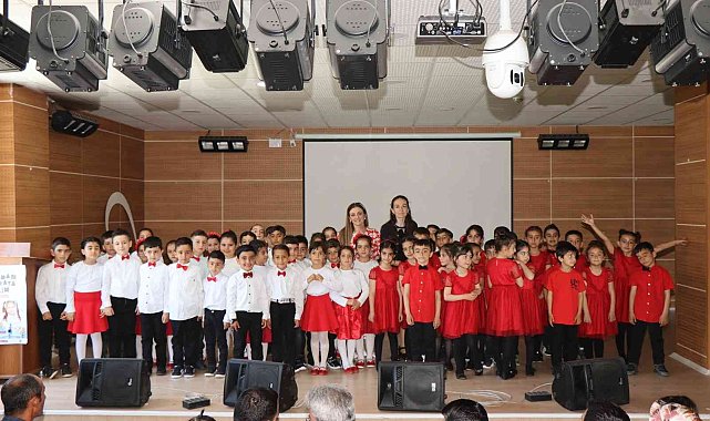 Minik yüreklerden yıl sonu gösterisi