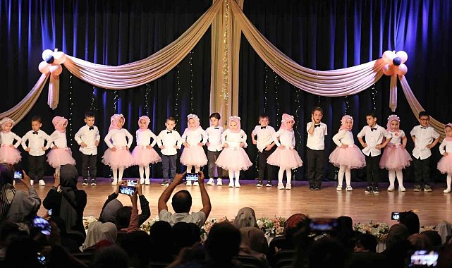 Minikler hayran bıraktı