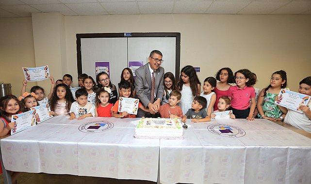 Minikler ilk yabancı dil sertifikalarını aldı