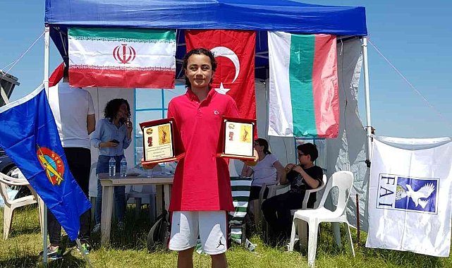 Model Uçak yarışmasında birinci oldu