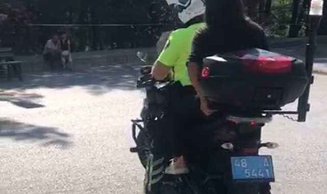 Muğla'da kimliğini unutan öğrencinin imdadına motorize ekipler yetişti