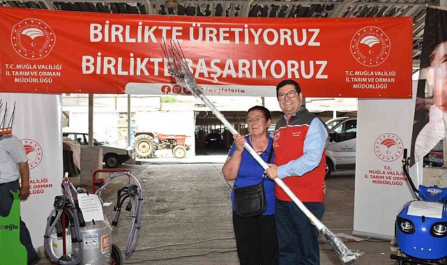 Muğlalı çiftçiye 9 milyon liralık ekipman desteği