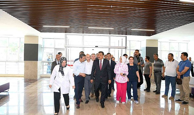 Muhtarlardan Başkan Gürkan&#039;a hastane teşekkürü