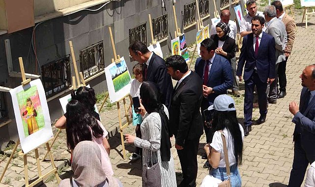 Muş'ta yılsonu sergisi