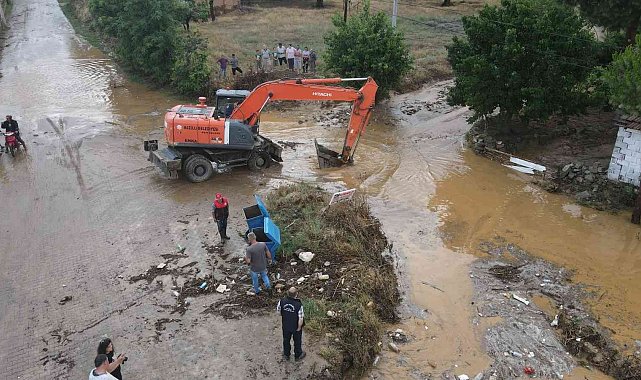 Nazilli Belediyesi sel felaketinin yaşandığı bölgelerde teyakkuza geçti