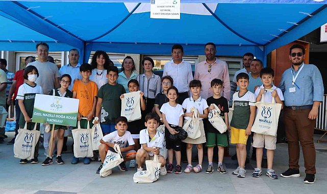 Nazilli'de 3 saatte 50 bin atık pil topladılar