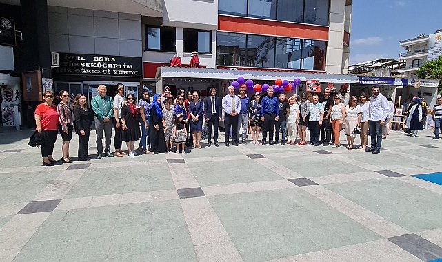 Nazilli'de HEM kursiyerlerinden yıl sonu defilesi ve sergisi