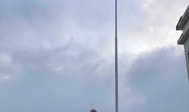 Nazillili vatandaşın bayrak hassasiyeti