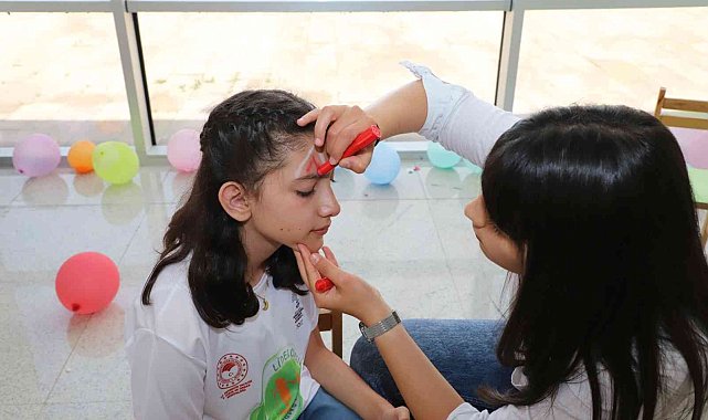 NEVÜ Öğrencilerinden 'Mutlu Çocuk Festivali'