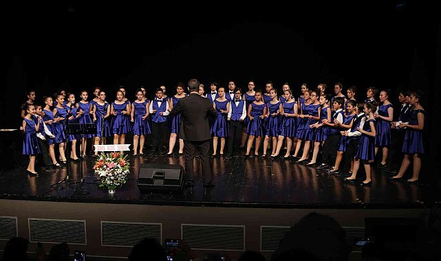 Nilüfer Çocuk Korusundan harika konser