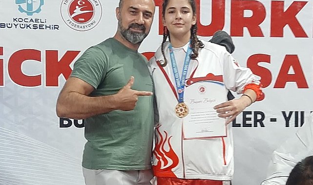 Nisrem Uçar Yılmaz, kick boksta Türkiye şampiyonu oldu