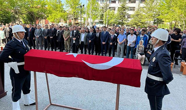 Odasında kalp krizi geçiren hakime mesai arkadaşlarından son görev