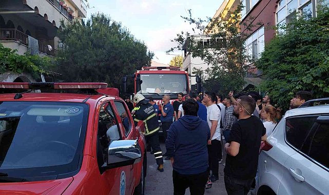 Öğrenci evinde çıkan yangını film gibi izlediler