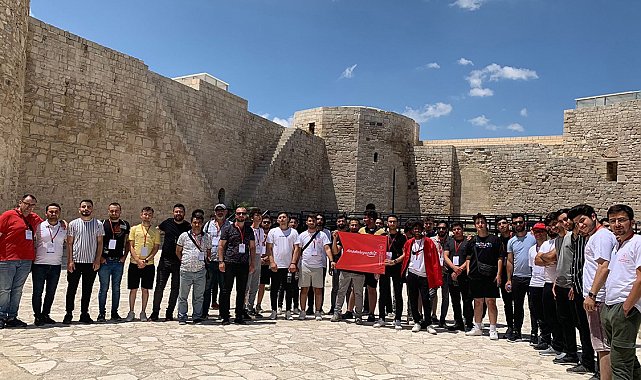 Öğrenciler "Anadoluyuz biz" projesi çerçevesinde Karaman'a geldi