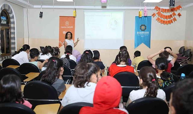 Öğrencilere &quot;Teknolojik Bağımlılıklar&quot; semineri