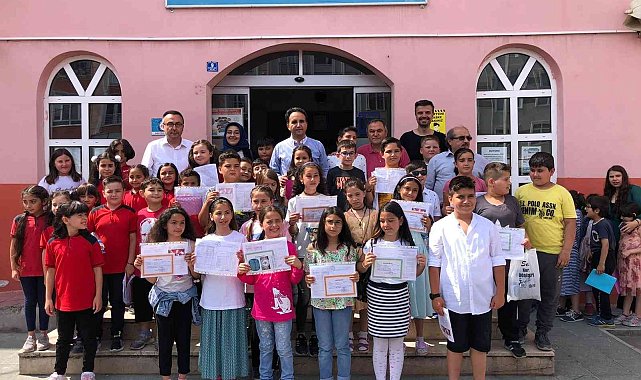 Öğrencilerin karne heyecanı