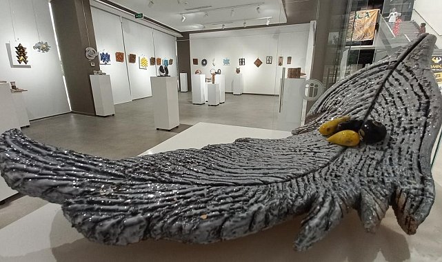 Öğrencilerin seramik sergisine tam not