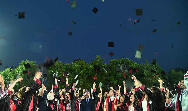 OKÜ'de mezuniyet coşkusu