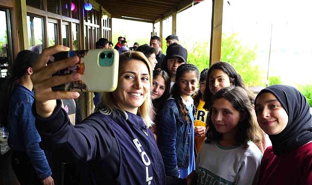 Okul okul gezen Muş polisi bin 500 öğrenciyi sinemayla buluşturdu