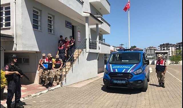 Ordu'da 5 farklı evden hırsızlık yapan şüpheliler yakalandı