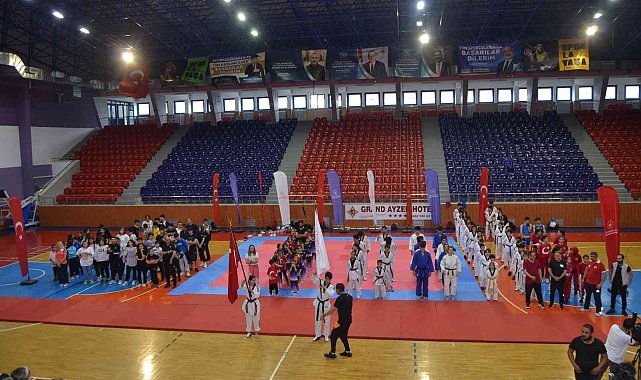 Ordu&#039;da spor okulları açılışı yapıldı