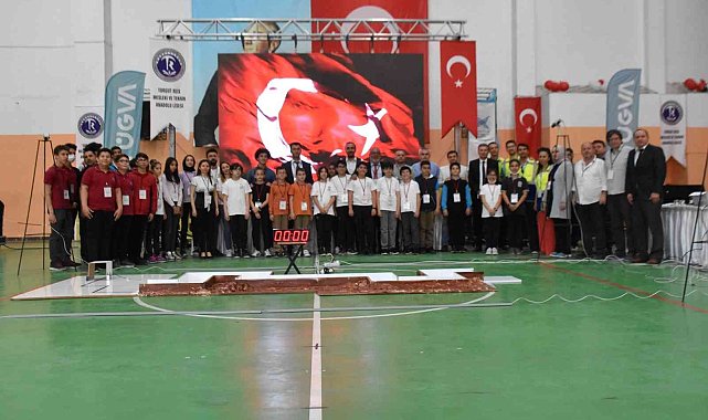 Ortaokullar Arası Robotik Kodlama Yarışması yapıldı