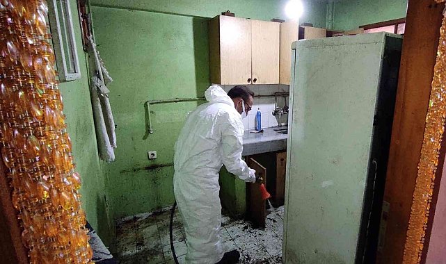 Osmangazi&#039;de çöp ev temizlendi