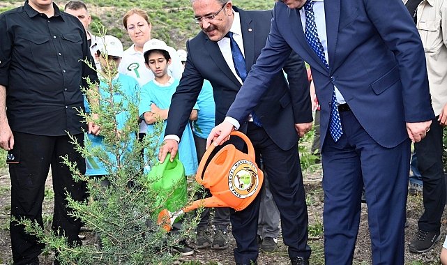 Osmaniye'de 150 fidan toprakla buluşturuldu