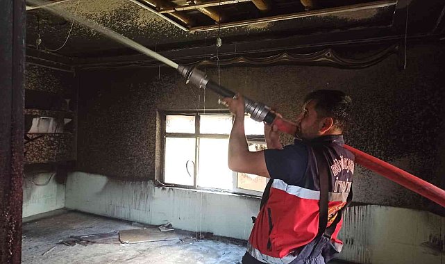 Özalp'ta ev yangını