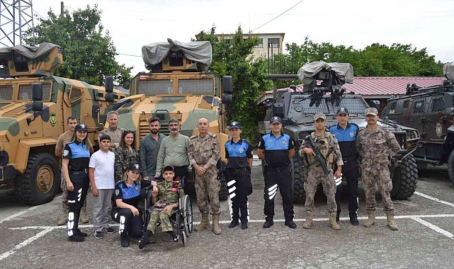 Özel harekata &#039;özel&#039; ziyaret