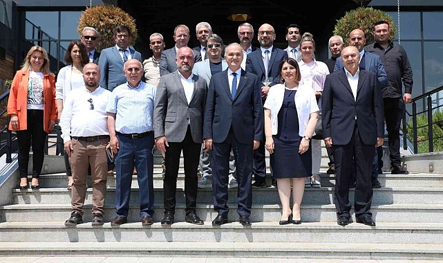 Özlü'den iş dünyasına çağrı "Düzce için çalışalım"