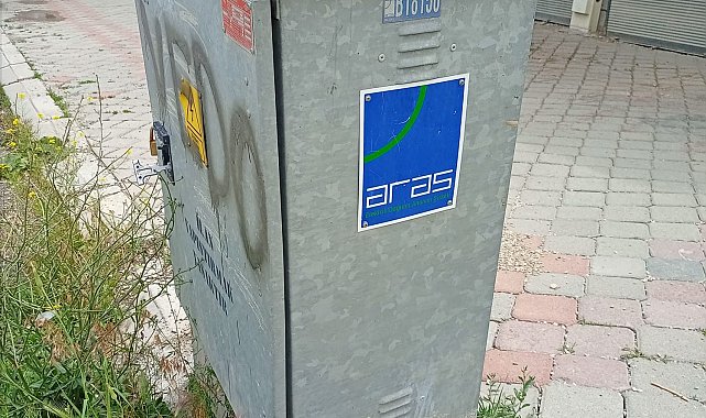 Pano kilitlerinin kırılması ve çalınması bölgede tehdit oluşturuyor