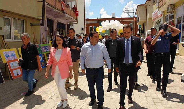 Pazaryeri'nde panayır havasında eğitim şenliği