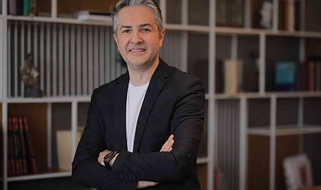 Plastik Cerrahi Uzmanı Oğuzhan Aydoğdu: ''Göz altı morluklarına veda edin''