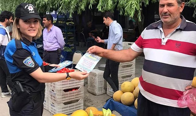 Polis ekipleri semt pazarında KADES hakkında bilgi verdi