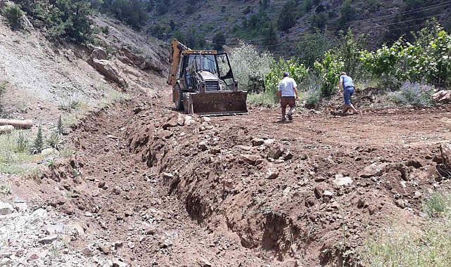 Pozantı'da bahçe yolları düzenlendi