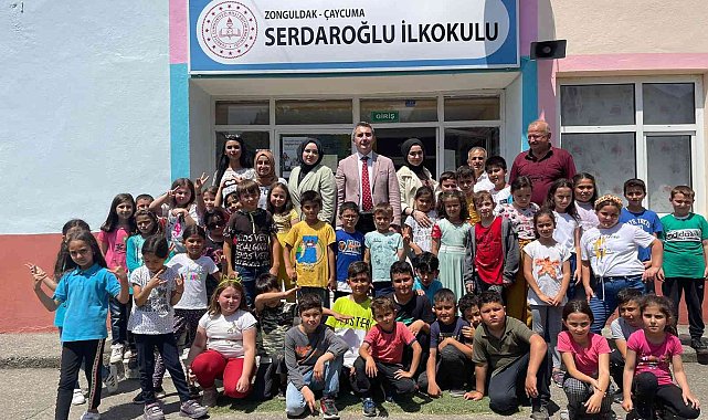 "Bir Kitap Bir İnsan" kampanyasında Serdaroğlu İlkokuluna kitap bağışlandı