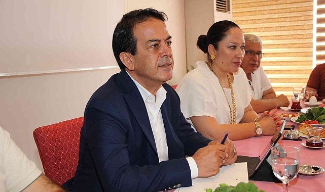 "Her 100 dolarlık yaş sebze ihracatının 44 doları Antalya'dan"