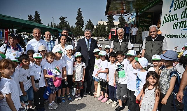 "Yeşil Vatan Tırı"na öğrencilerden yoğun ilgi